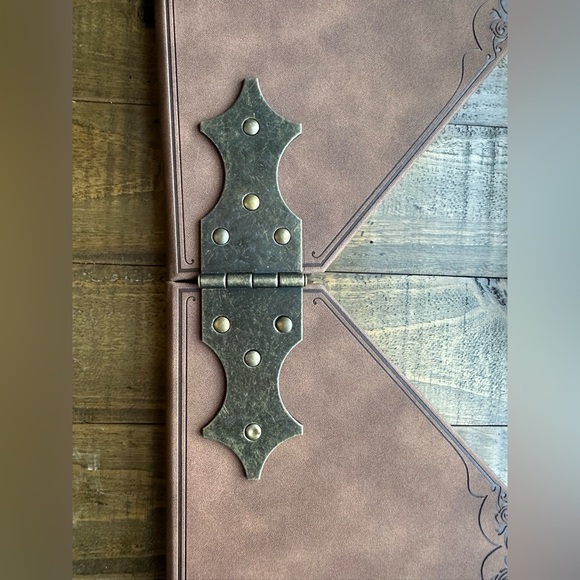 Wicked Replica Journal - Picture 8 of 8